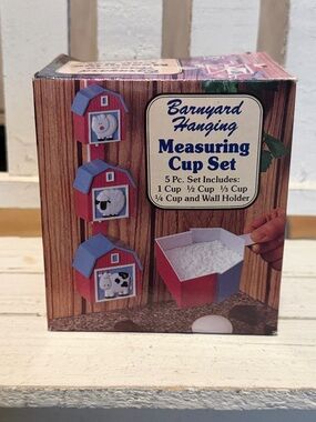 RARE Vintage Barnyard Hanging Measuring Cup Set 5 Piece